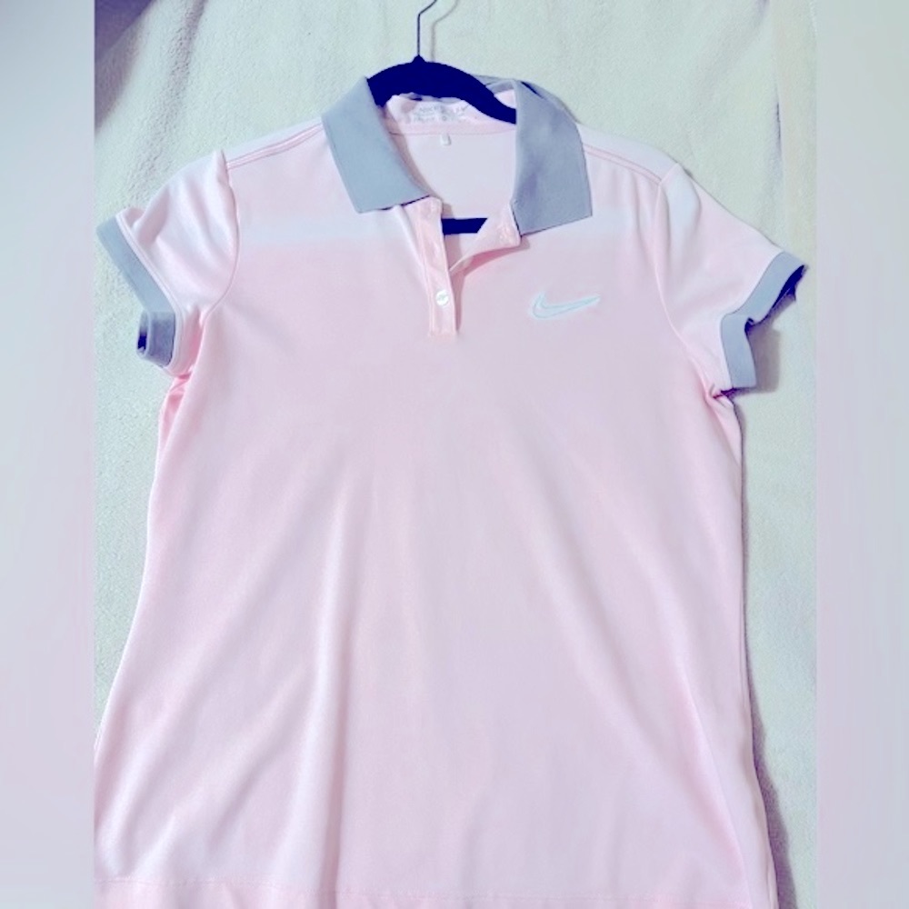 Nike ladies medium golf shirt